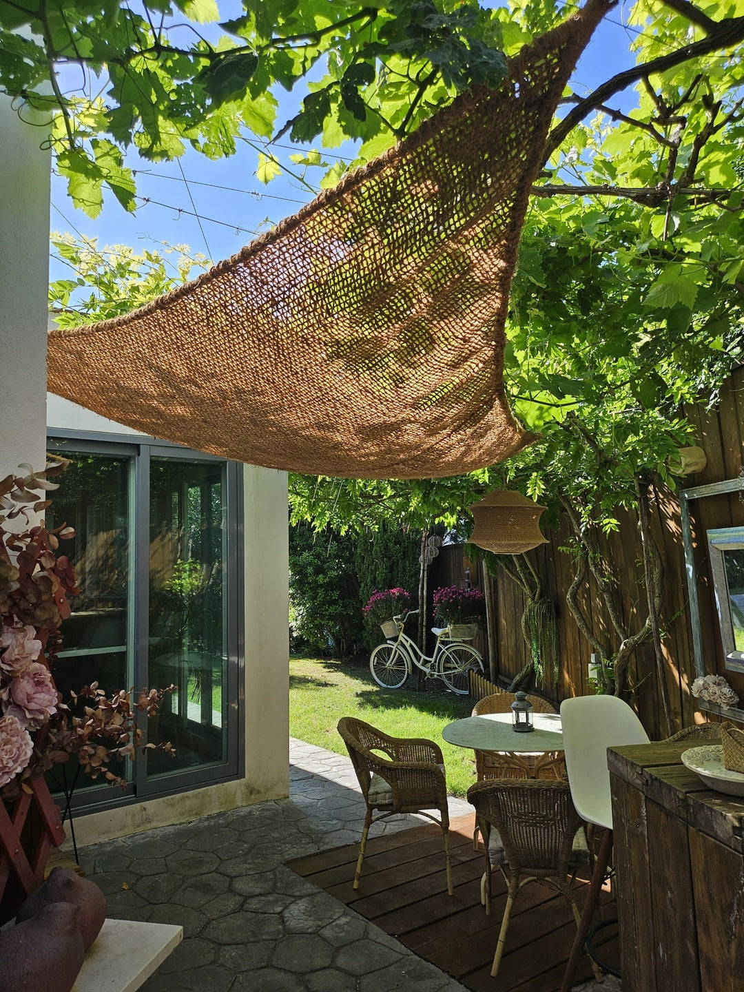 Sonnensegel aus Kokosfaser
